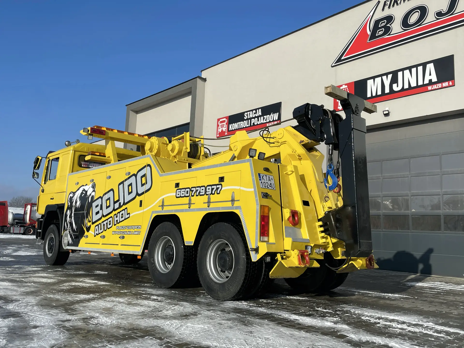 Pomoc Drogowa Tarnów - Auto Hol Bojdo 24/7 - Holowanie / Laweta